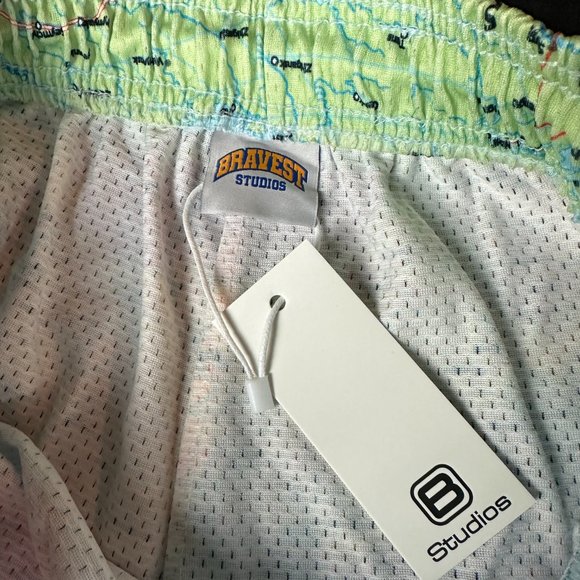 Bravest Studios Atlas Map Shorts Large New - Picture 6 of 9